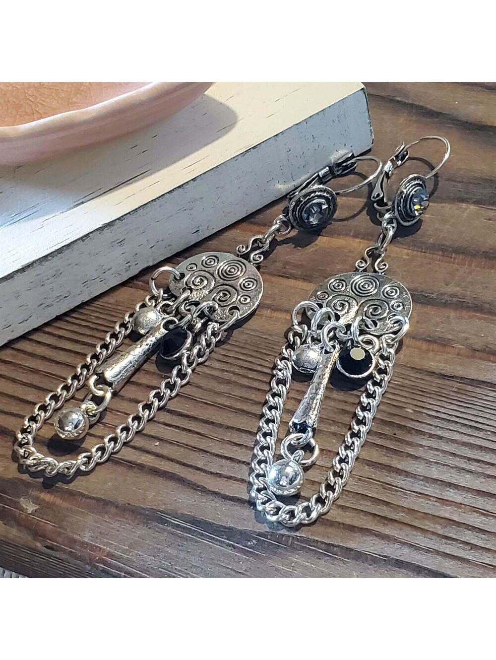 Vintage 90s Carved Antique Silver Smoke Black Rhinestone Dangle Earrings